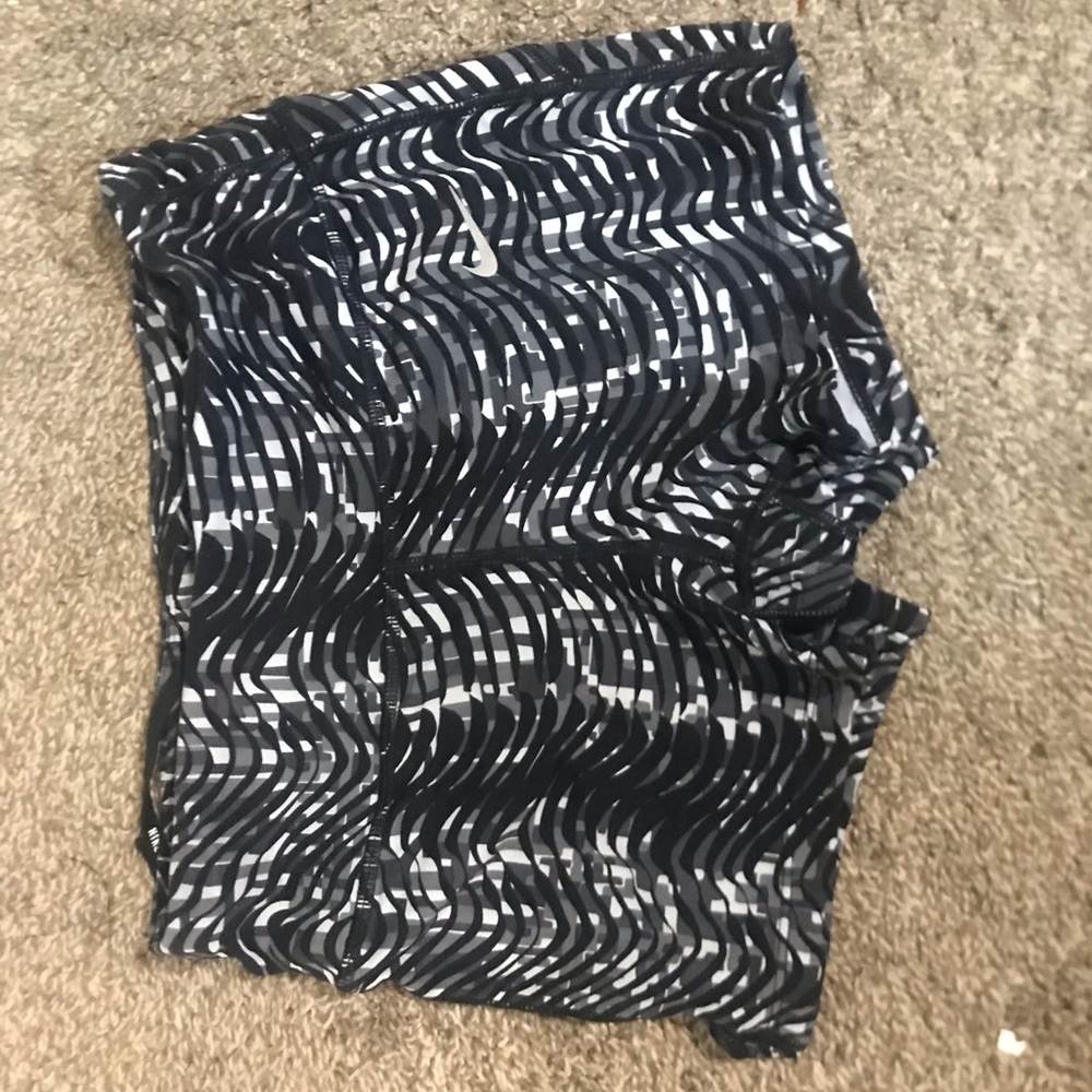 Double lined printed Nike shorts